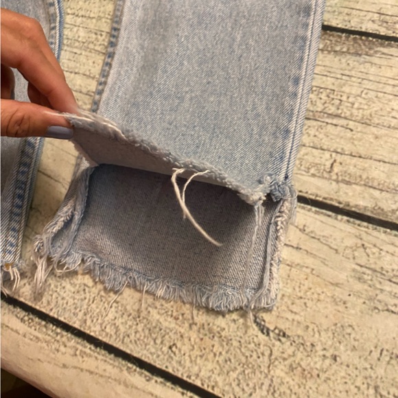 512 Levi’s orange tab light wash high rise distress jeans. 30 - Picture 8 of 16